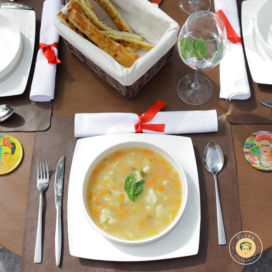 Hotel & Restaurant Frida Gjakova Eksteriør billede