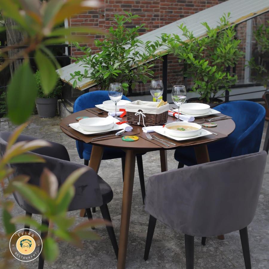 Hotel & Restaurant Frida Gjakova Eksteriør billede