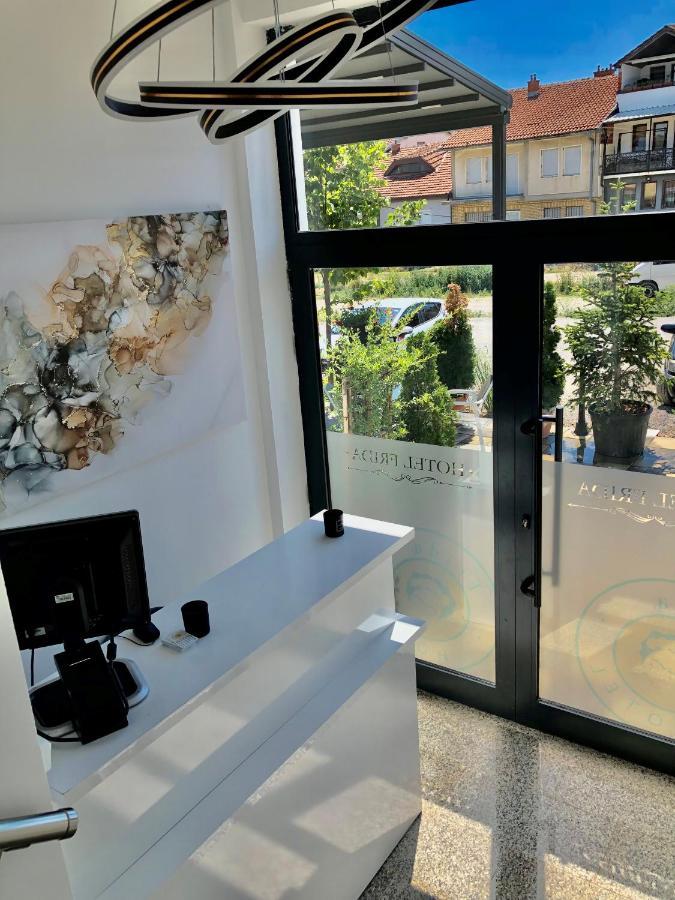Hotel & Restaurant Frida Gjakova Eksteriør billede
