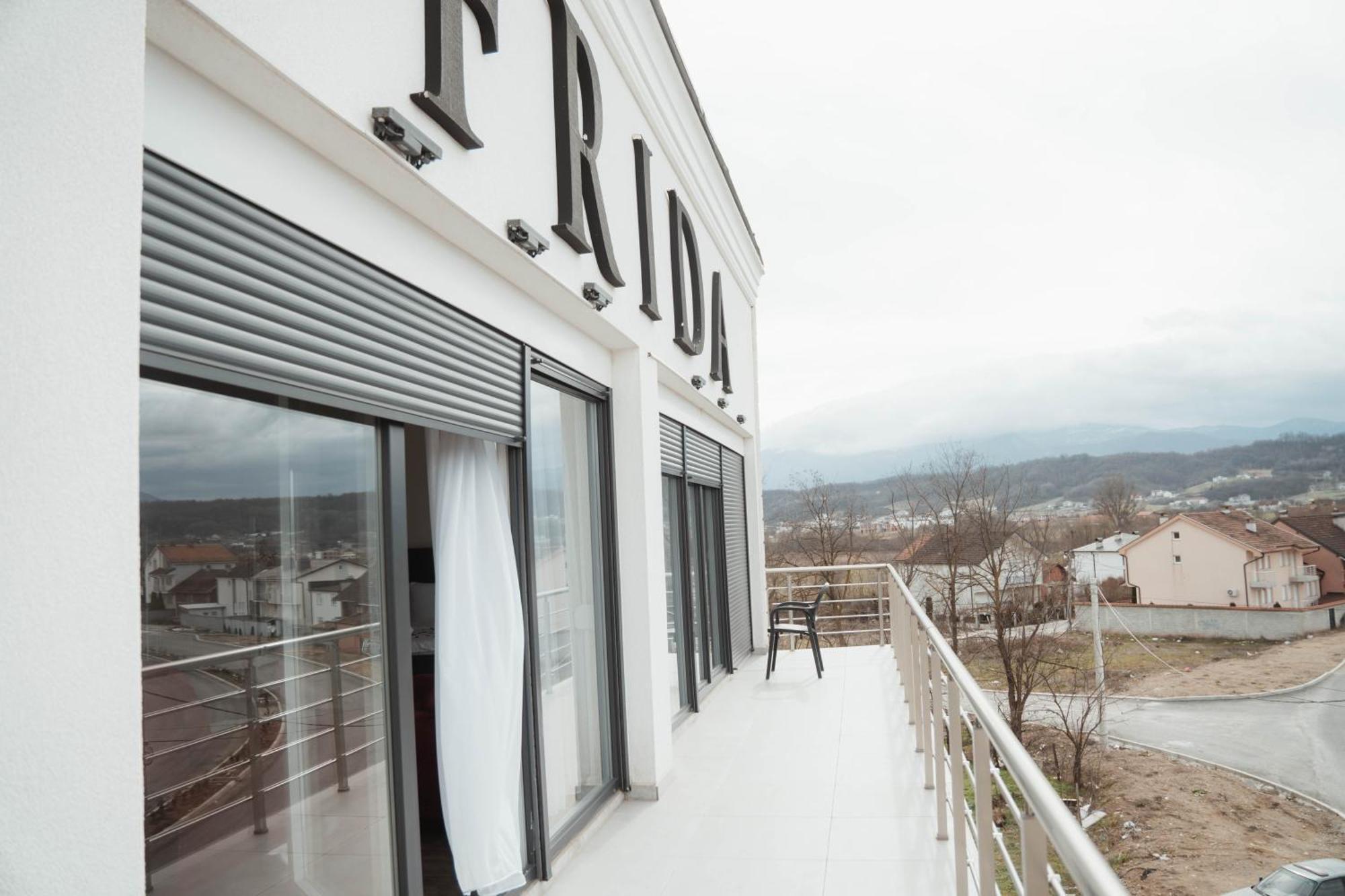 Hotel & Restaurant Frida Gjakova Eksteriør billede