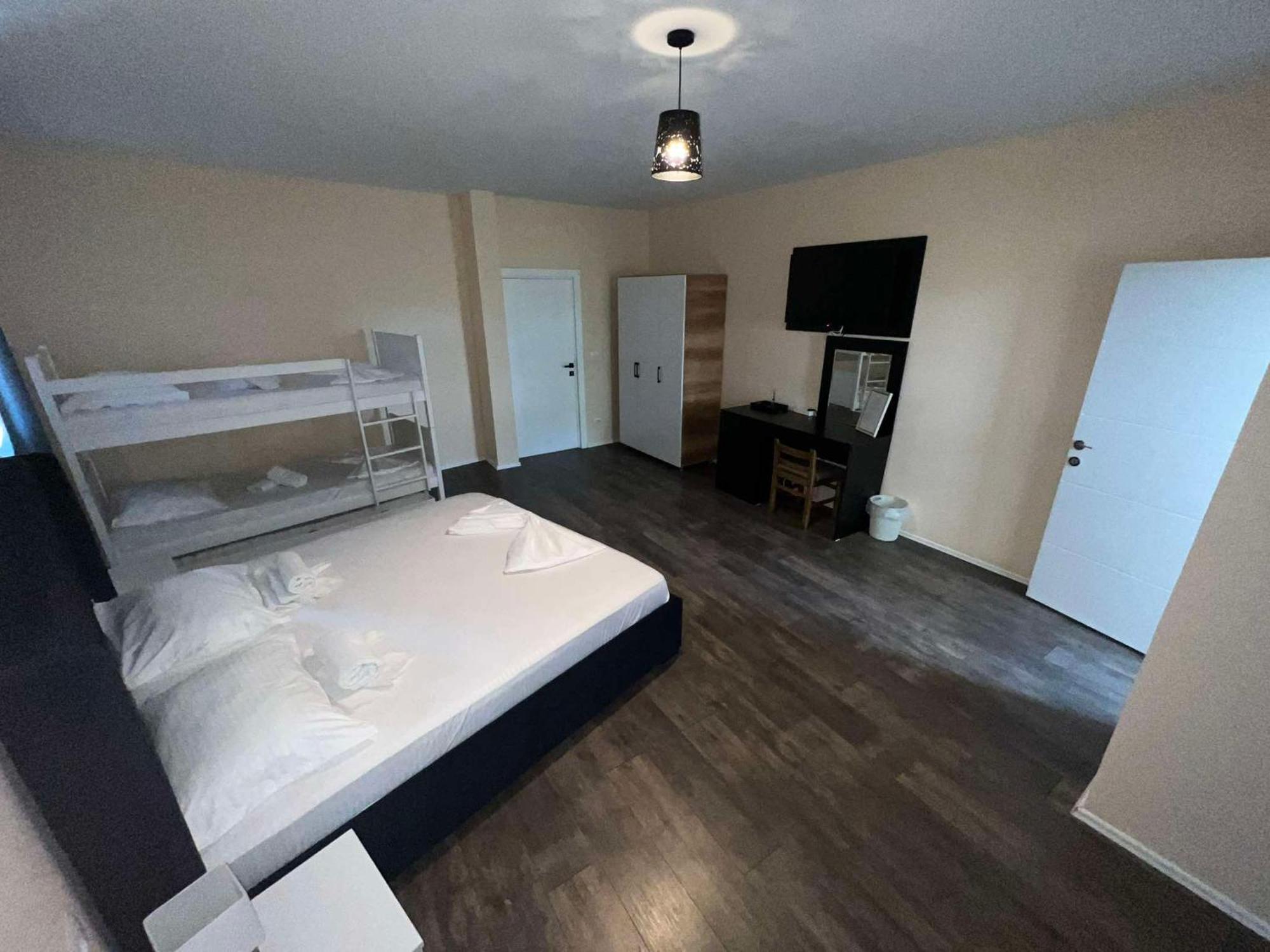 Hotel & Restaurant Frida Gjakova Eksteriør billede